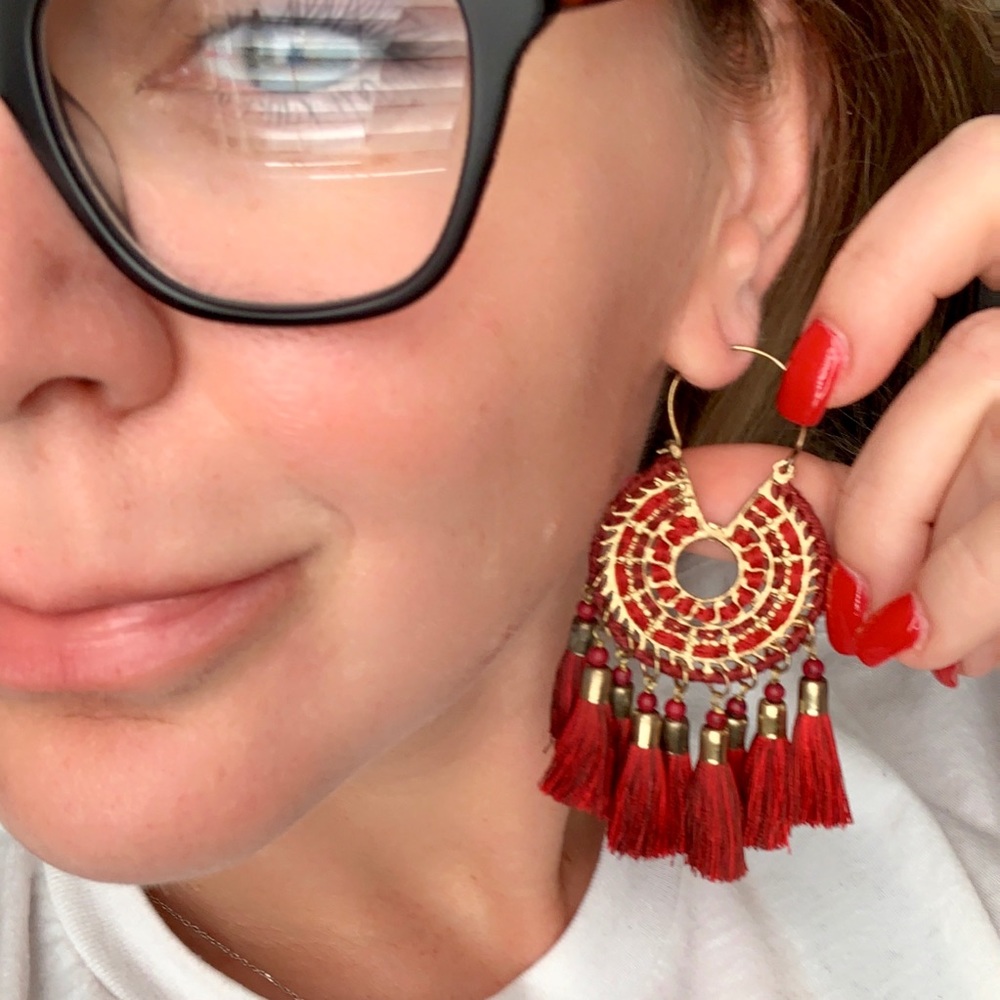 ♥️♥️♥️ Red Tassels Earrings ♥️♥️♥️ - Picture 3 of 6